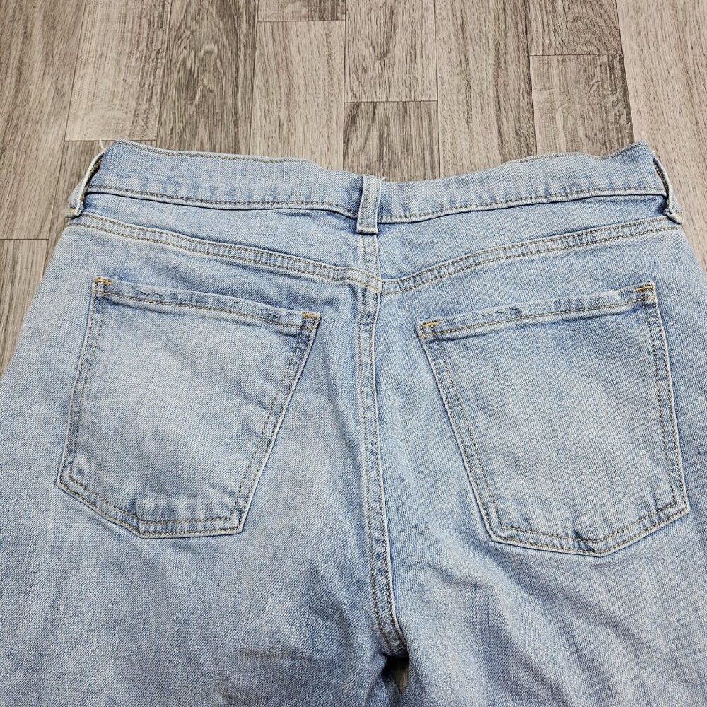 Old Navy Jeans Womens 4 Light Wash Mid Rise Boyfriend Distressed Hem Denim - Picture 3 of 10